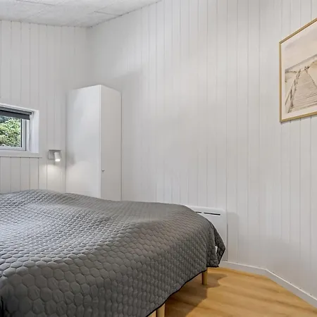Holiday home Ema
