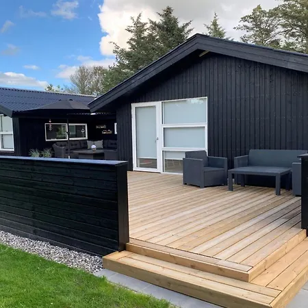 Holiday home Ema