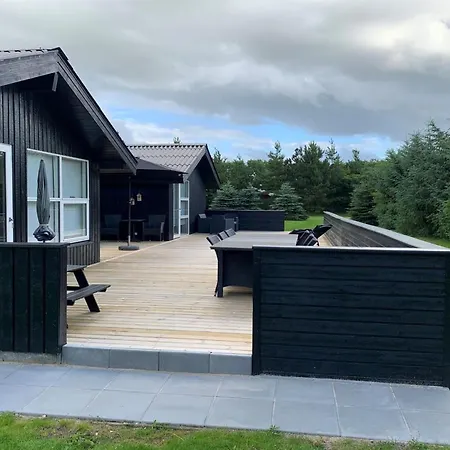 Ema Holiday home