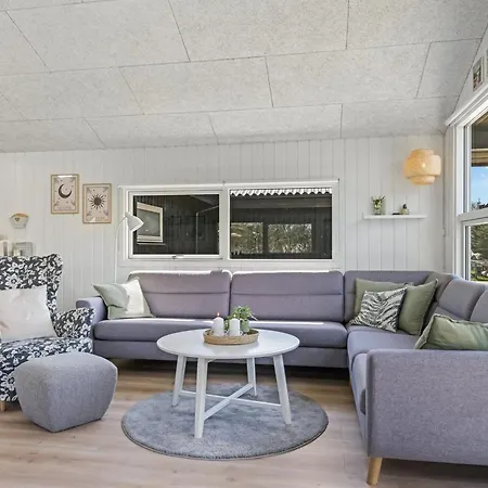 Ferienhaus Ema - 1-9km From The Sea By Interhome *